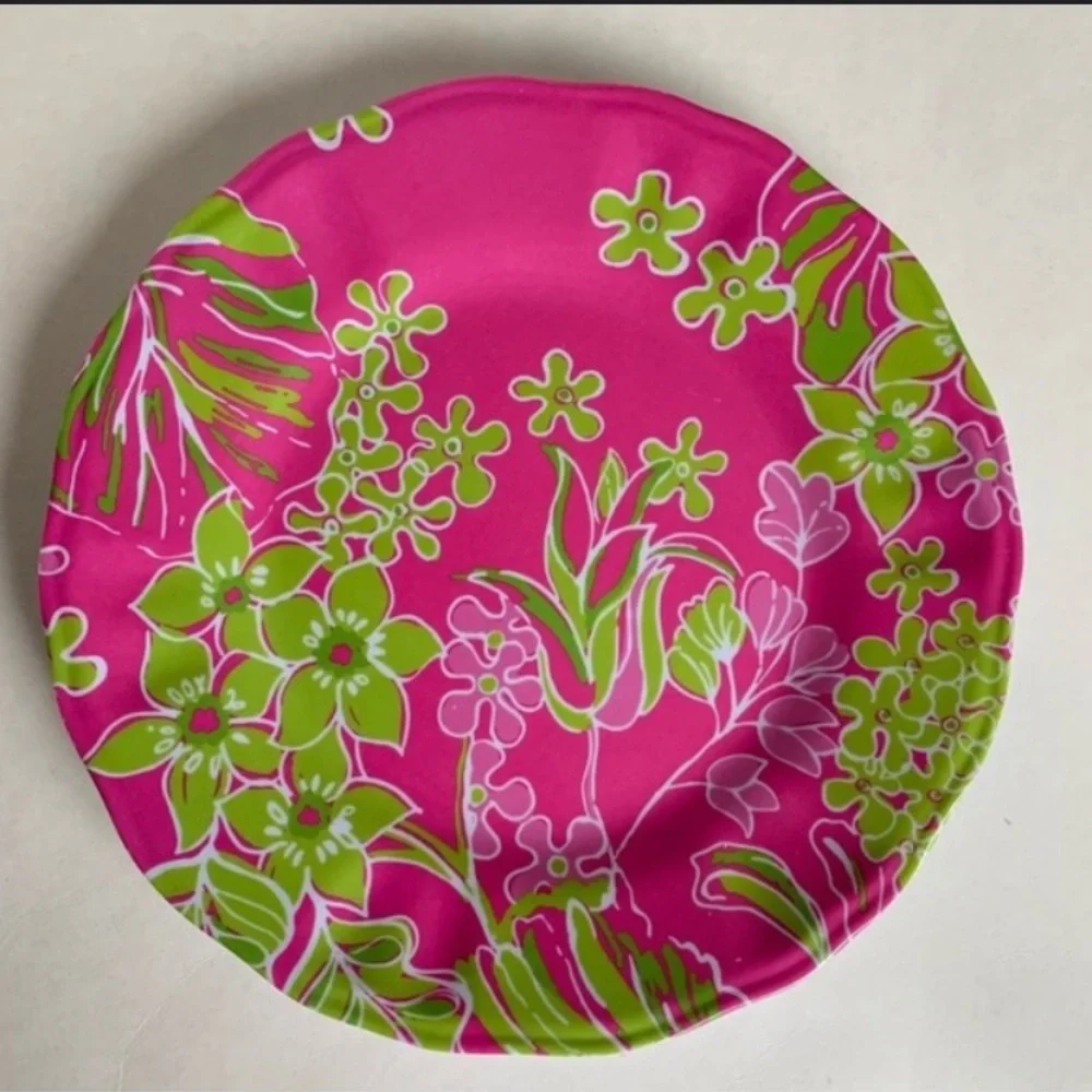 Set of 8 Lilly Pulitzer pink & green floral print plates